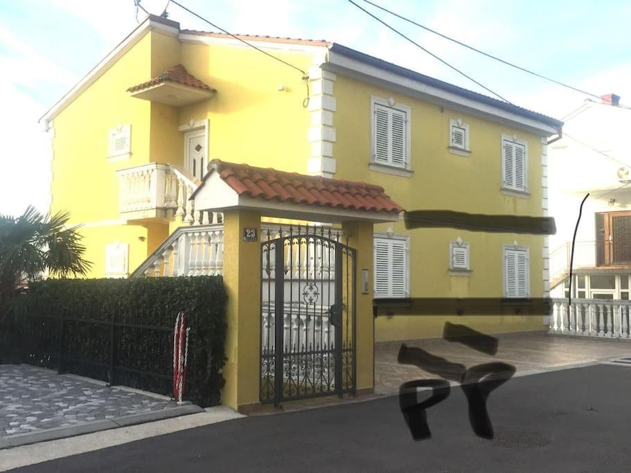 Ferienwohnung Nena In 茨里克韦尼察 外观 照片